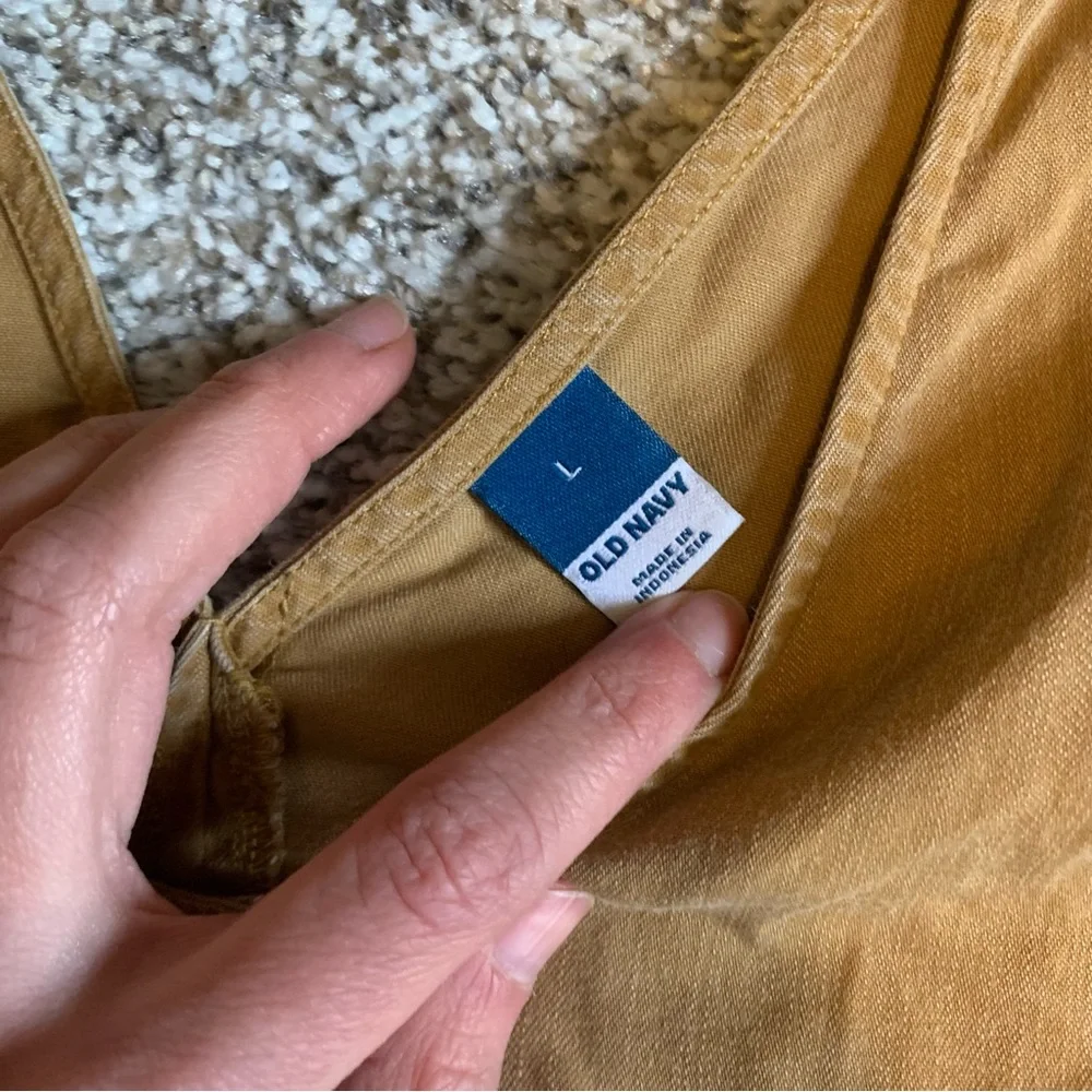 [Old Navy] Wide Leg Tie Waist Jumpsuit - Picture 4 of 9